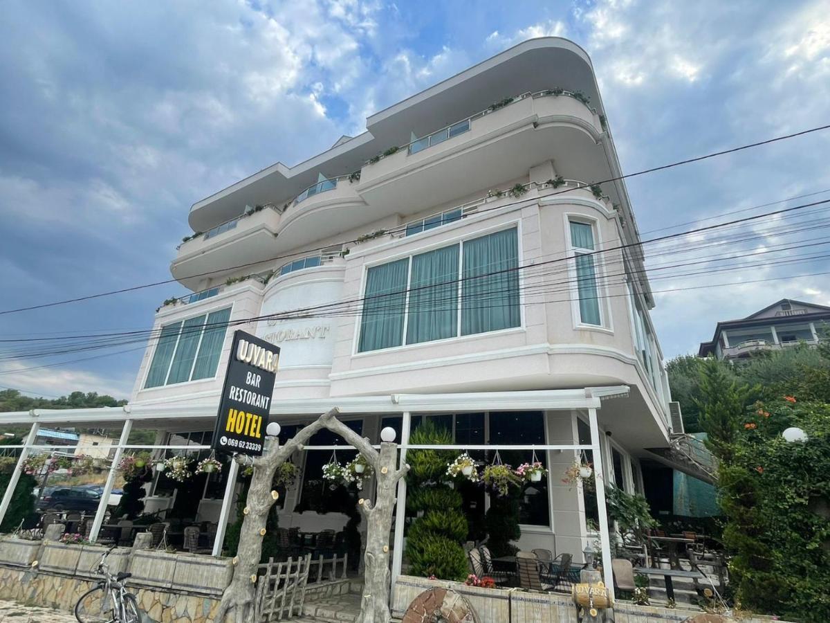 Hotel Ujvara Belsh Exterior photo